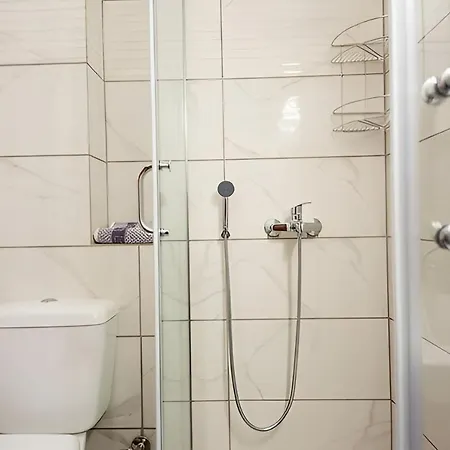 Aristotelis Lakithra-lydia *