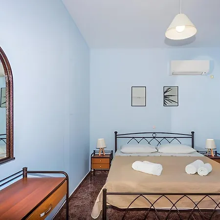 Aristotelis Lakithra-lydia Apartment *